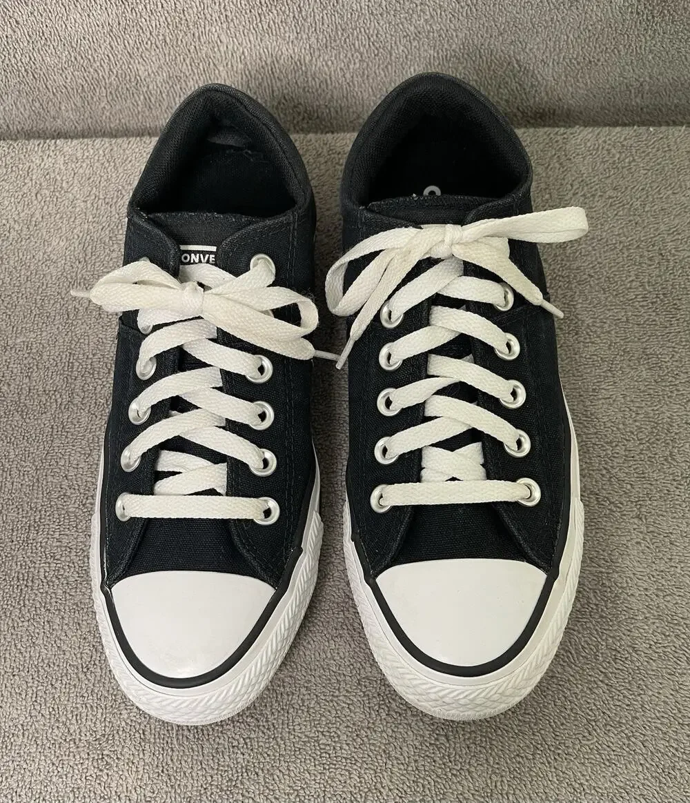 Converse Chuck Taylor All Star Black Low Top Women's Size 7.5